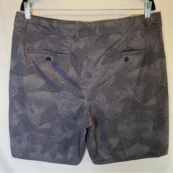 Goodfellow & Co Men’s Hybrid Swim Shorts 9” Inseam Size 36 Leaf Print Dark Grey - Picture 6 of 10